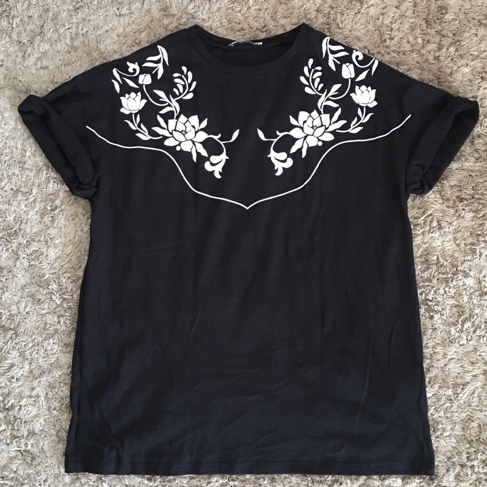 Floral Tee - Picture 2 of 3